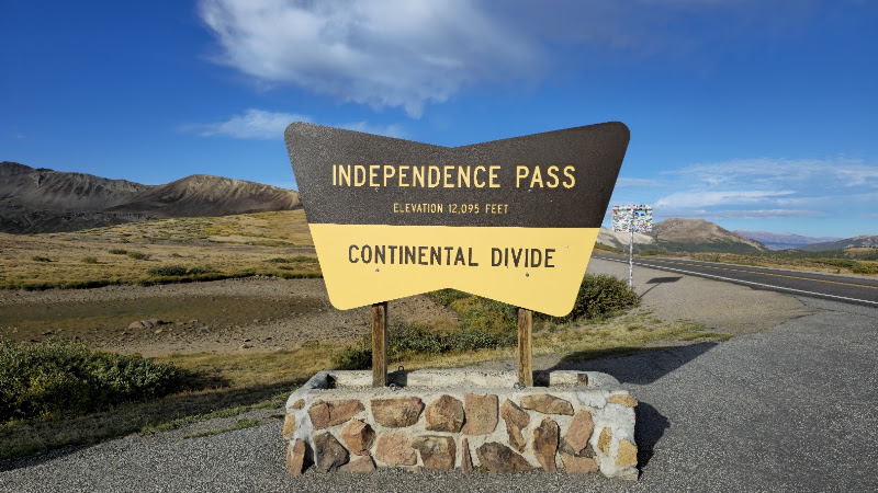 Independence Pass: Waking Up in the Mountains photo 8
